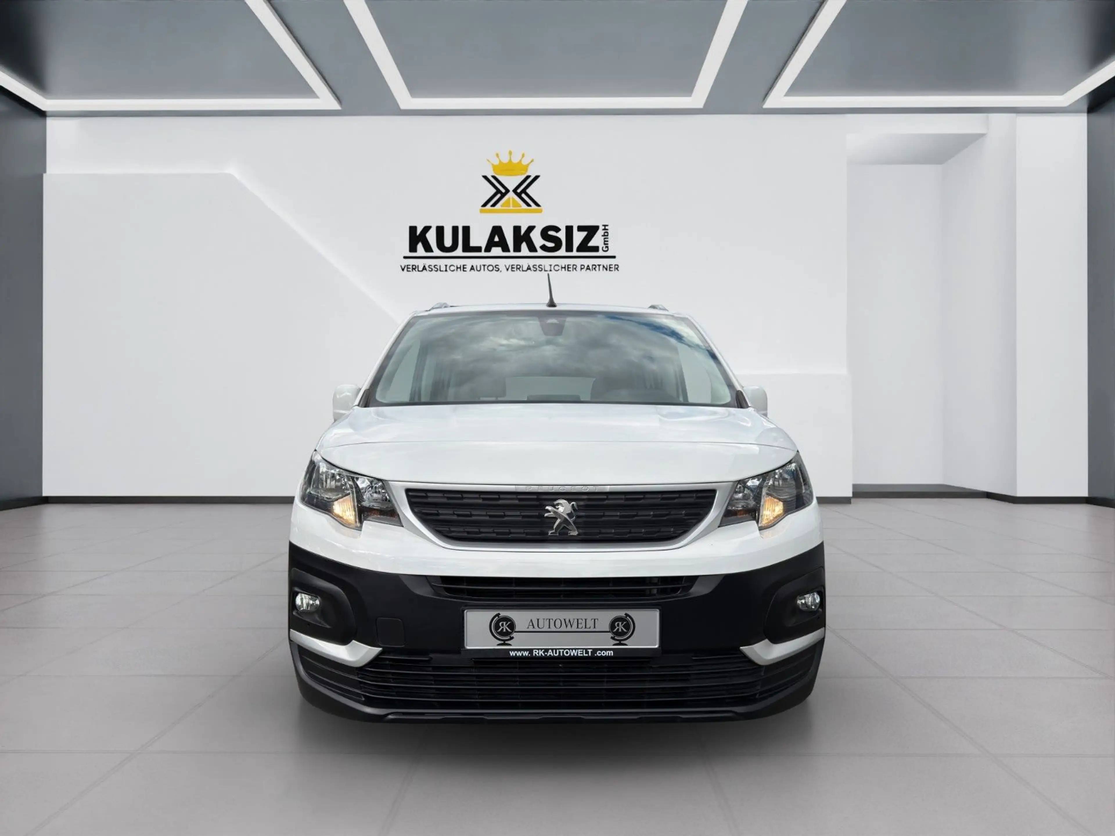 Peugeot Rifter 1.5 Blue-HDi Active L1*PDC*ASSIST*PANO* — photo 8