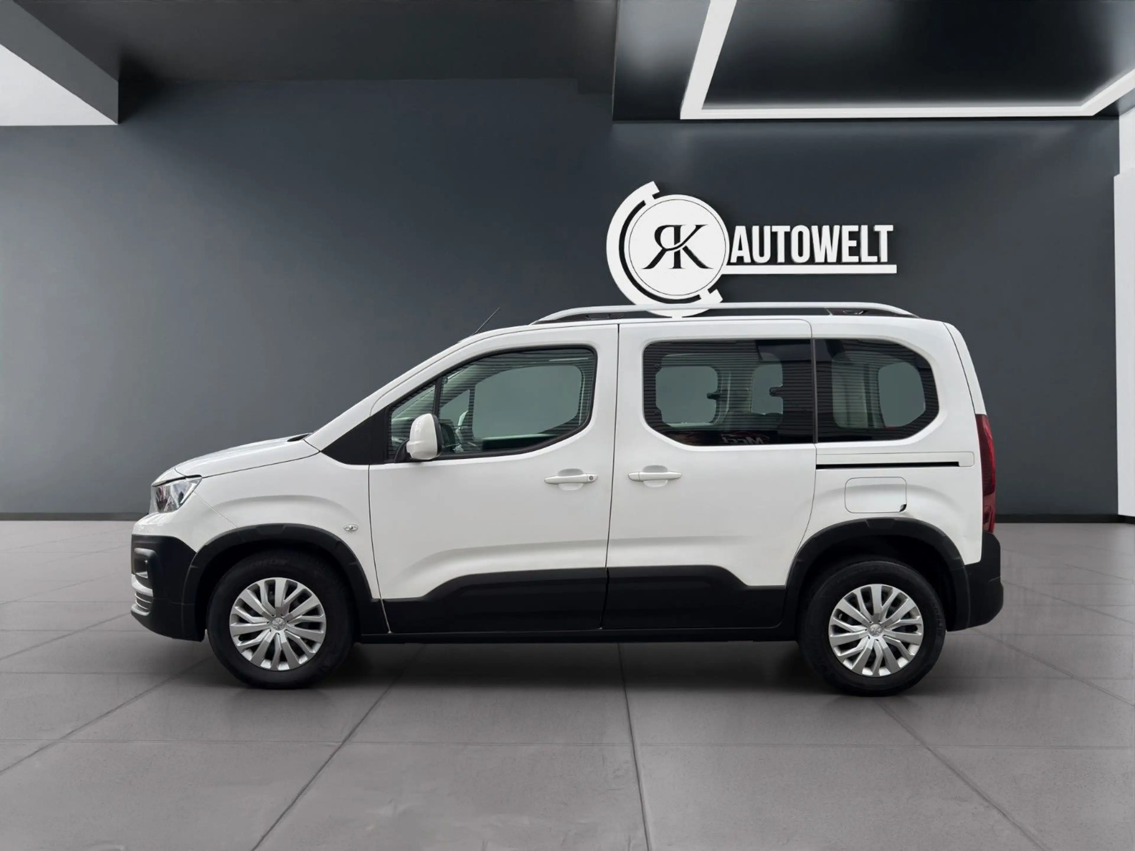Peugeot Rifter 1.5 Blue-HDi Active L1*PDC*ASSIST*PANO* — photo 2