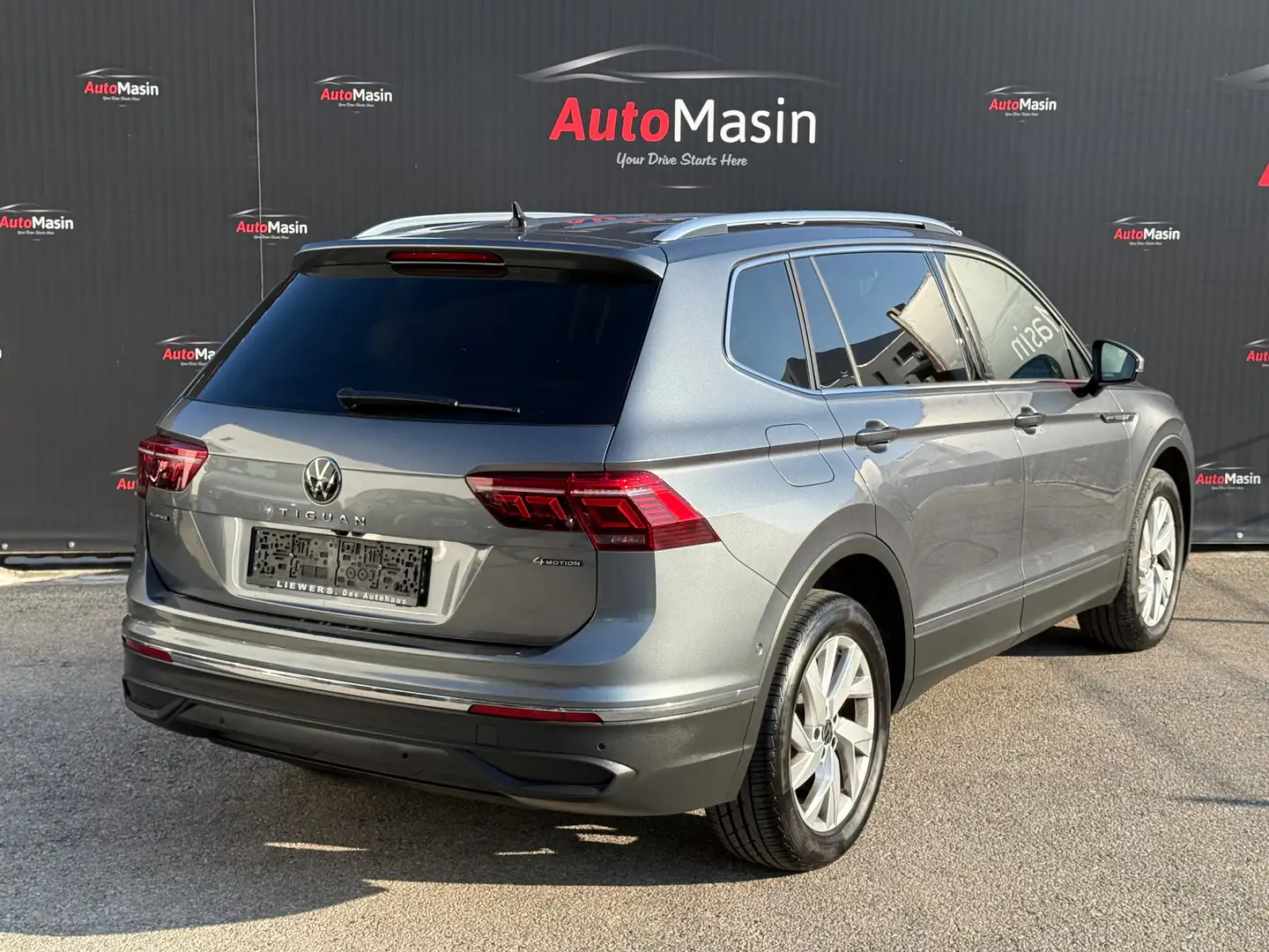 Volkswagen Tiguan Allspace Life 4Motion ERSTBESITZ SERVICEHEFT Grau - 2