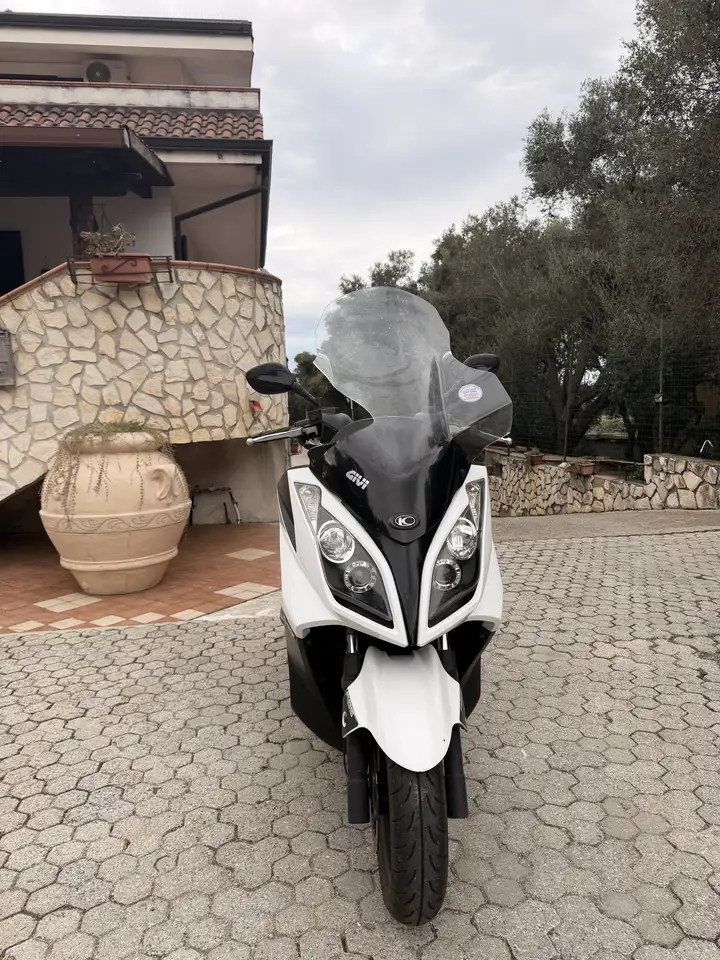 Kymco Downtown 300i