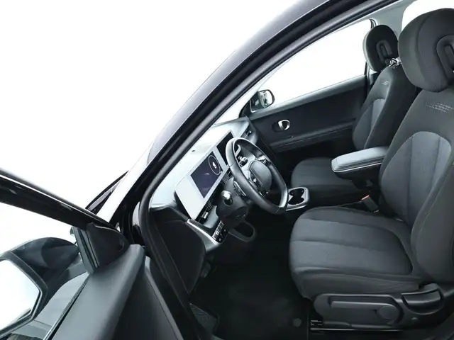 Hyundai Ioniq 5 view 8