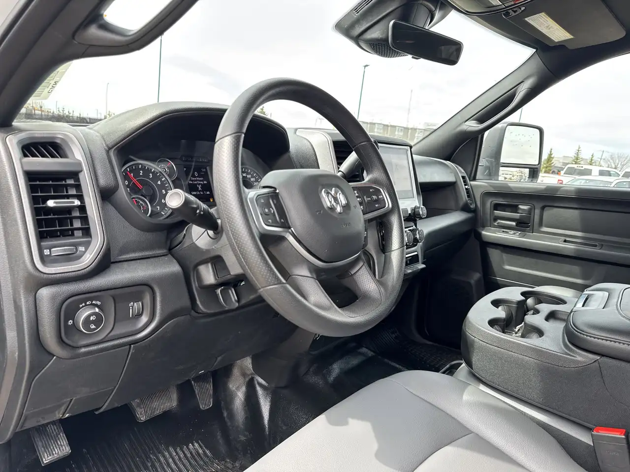 RAM 2500 снимка RAM 2500
