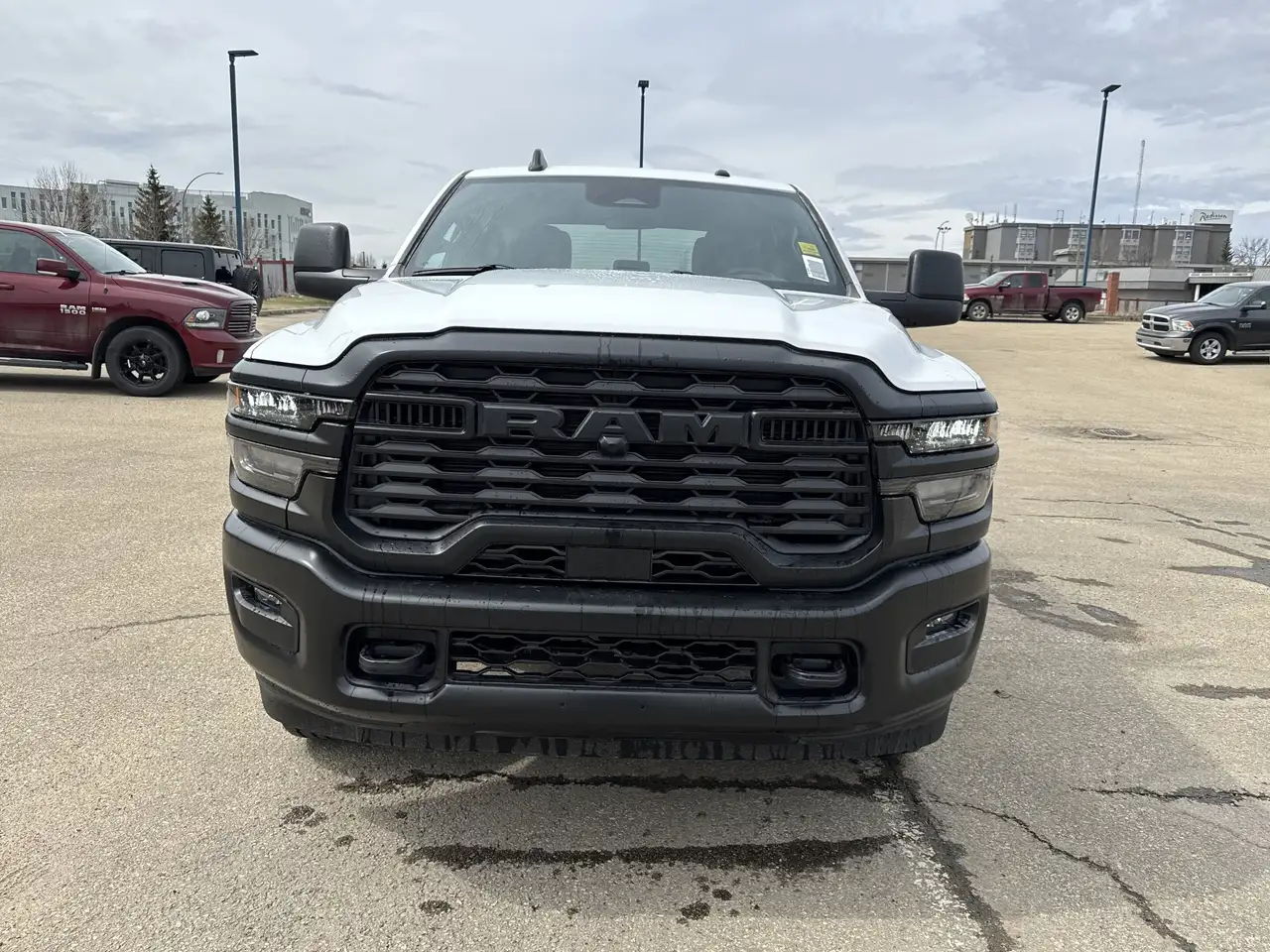 RAM 2500 снимка RAM 2500