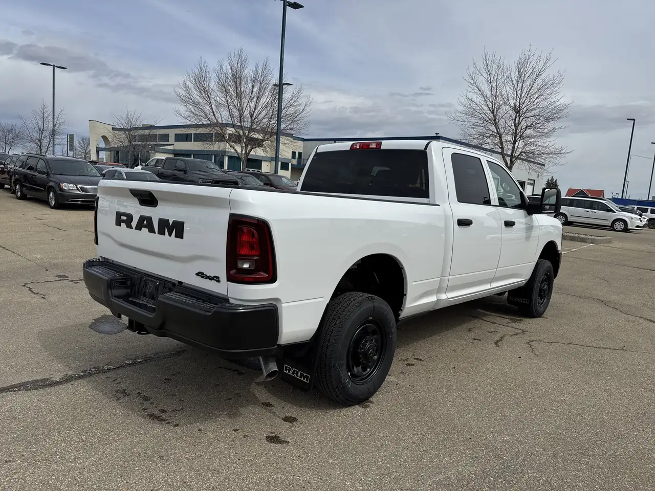 RAM 2500 снимка RAM 2500