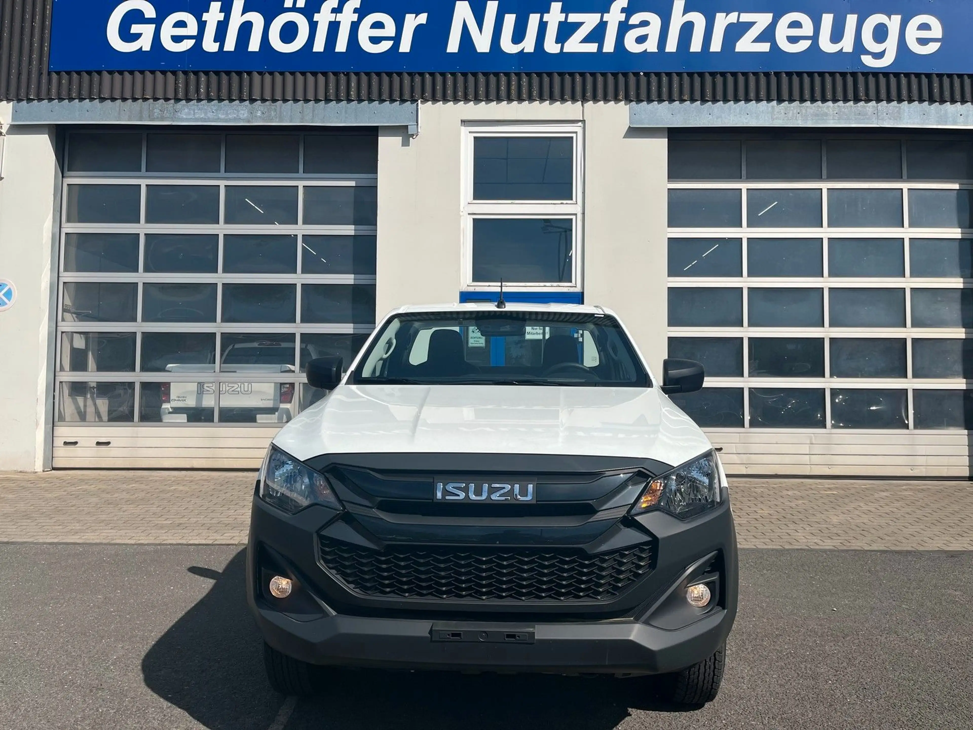 Isuzu D-Max Space Cab L AT neues Modell +SOFORT+ — photo 2