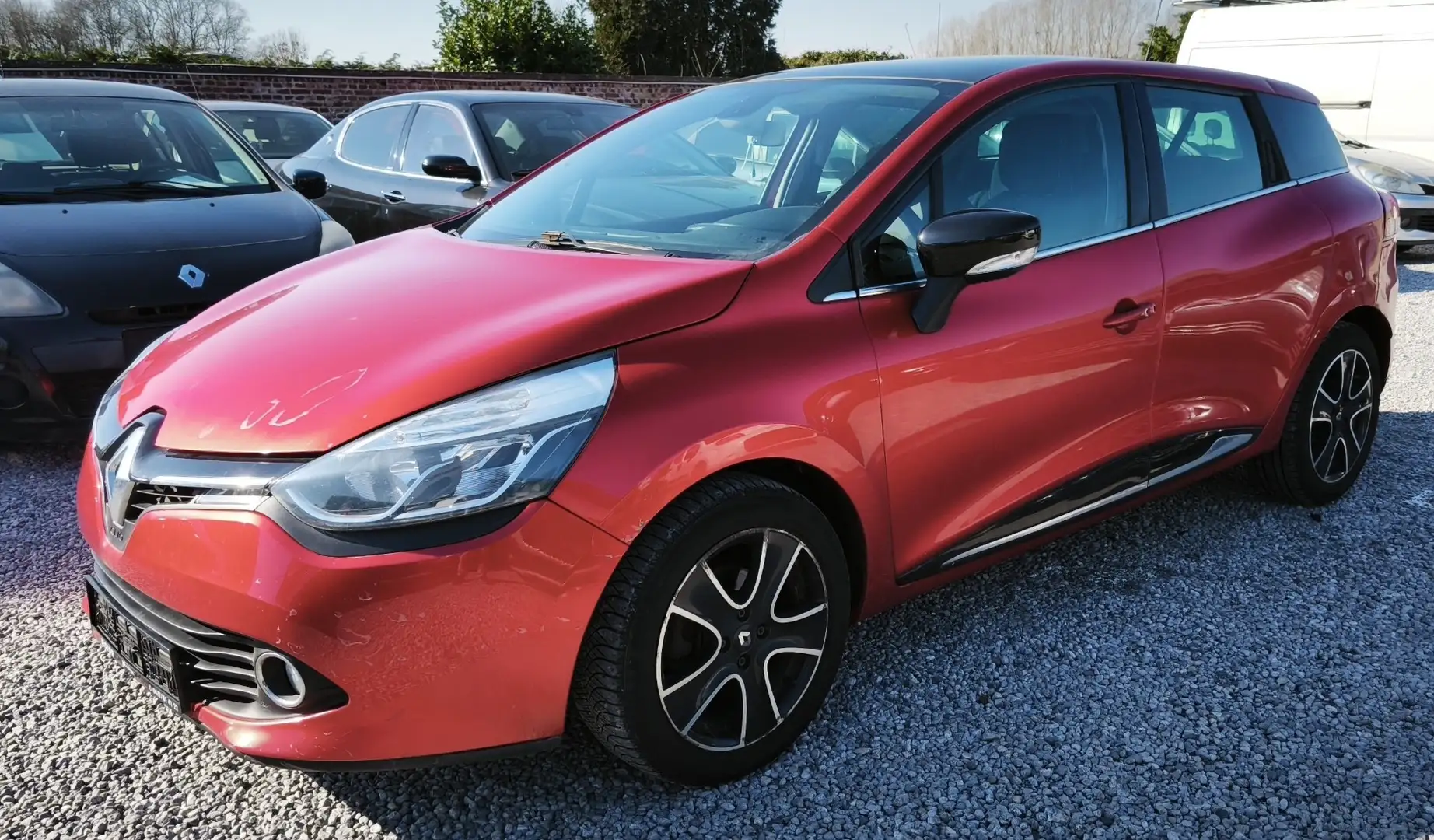 Renault Clio Break_1.5 DCi(90CH)_10/2013💢EUR.5_EQUIP💢 Rot - 2