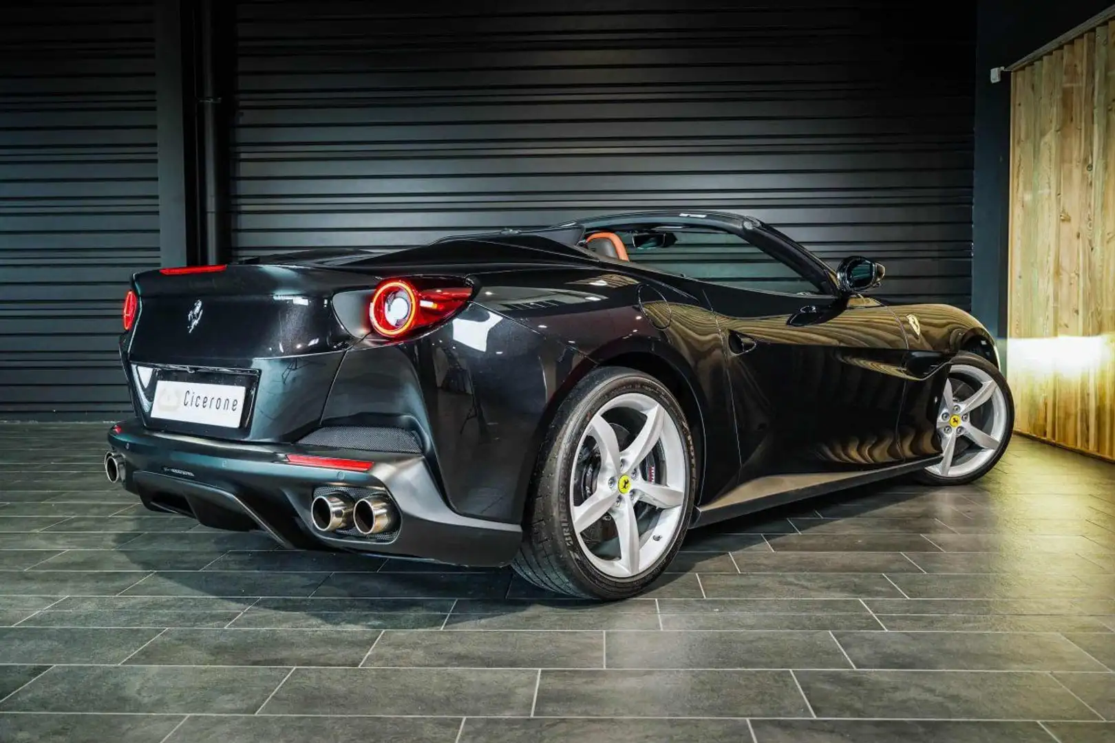Ferrari Portofino V8 3.9 T Černá - 2