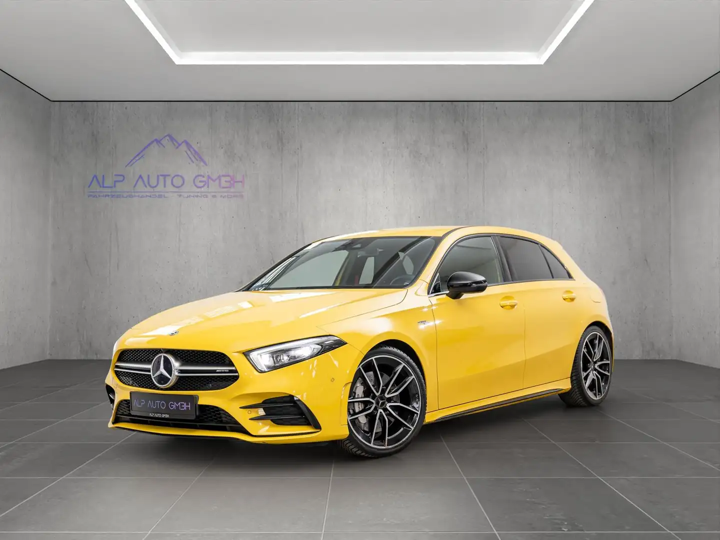 Mercedes-Benz A 35 AMG 4Matic/MULTIBEAM/VC/KAMERA/AMBIENTE/BUR Gelb - 1