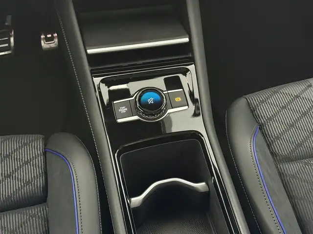 Volkswagen Tiguan view 12