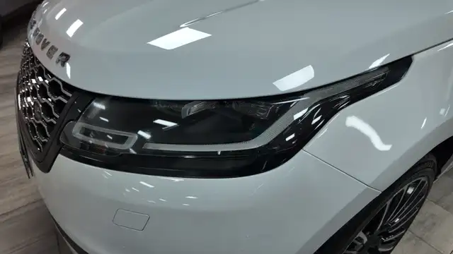 Land Rover Range Rover Velar view 10