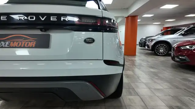 Land Rover Range Rover Velar view 15
