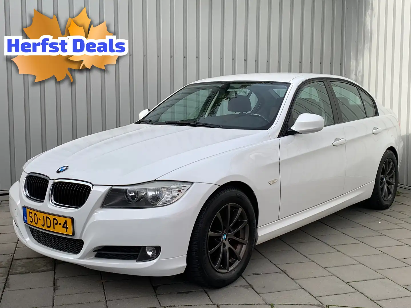 BMW 318 3-serie 318i Business Line|Navigatie|Climate Contr Wit - 1