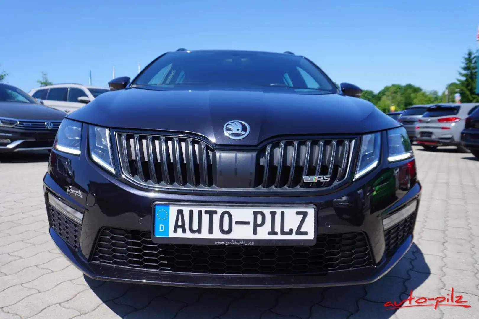 Skoda Octavia Combi RS Schwarz - 2