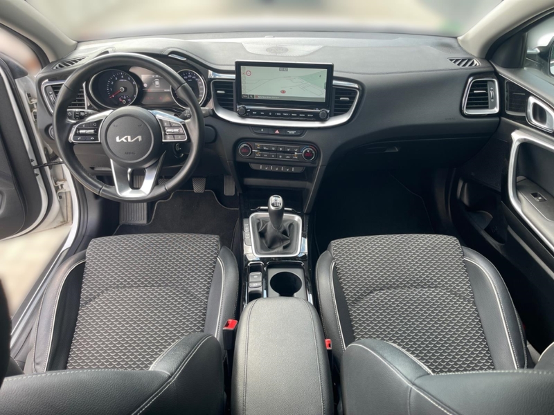 Kia XCeed 1.5T JBL Sound Edition LED Rückfahrkamera Sitzheiz — photo 10