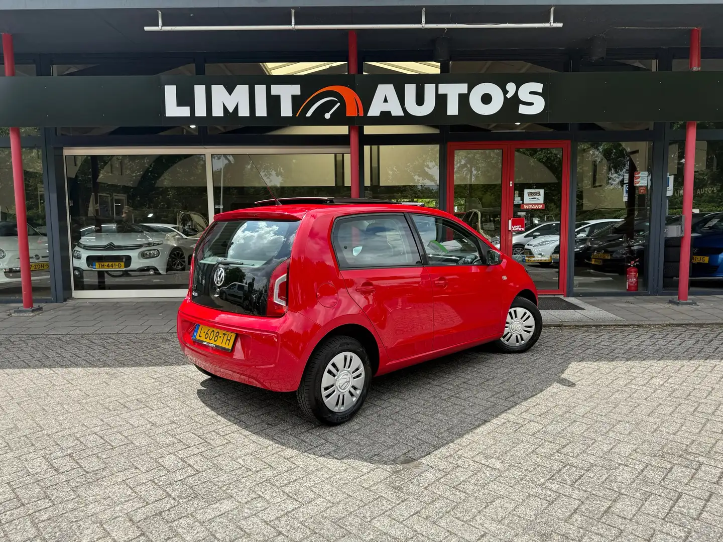 Volkswagen up! 1.0 move up! BlueMotion Airco/Pano/St.verwarming/E Червоний - 2