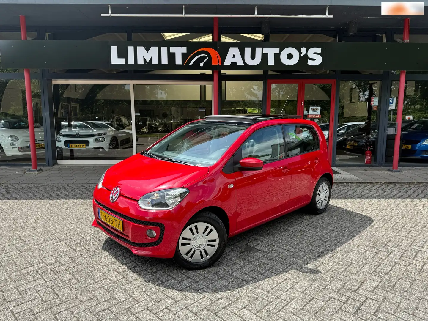 Volkswagen up! 1.0 move up! BlueMotion Airco/Pano/St.verwarming/E Червоний - 1