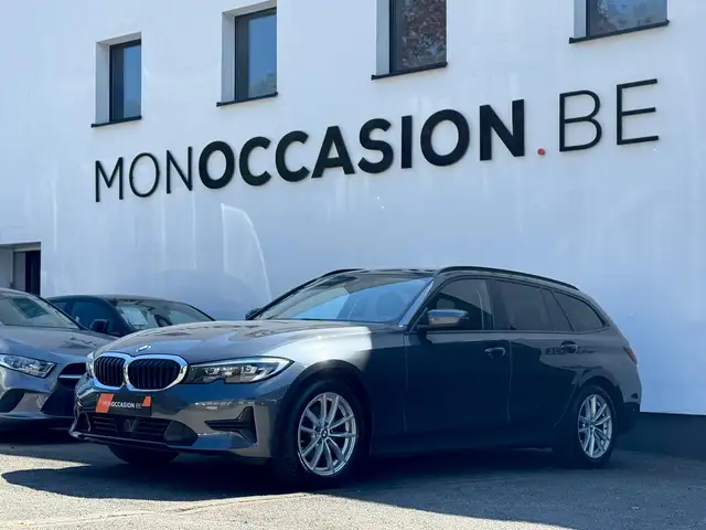 BMW 318 d AUTO PHARES LED CARPLAY COCKPIT GPS ATT. REMORQUE