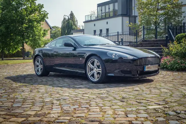 Aston Martin DB9 2+2 Coupé AT RESTOMOD