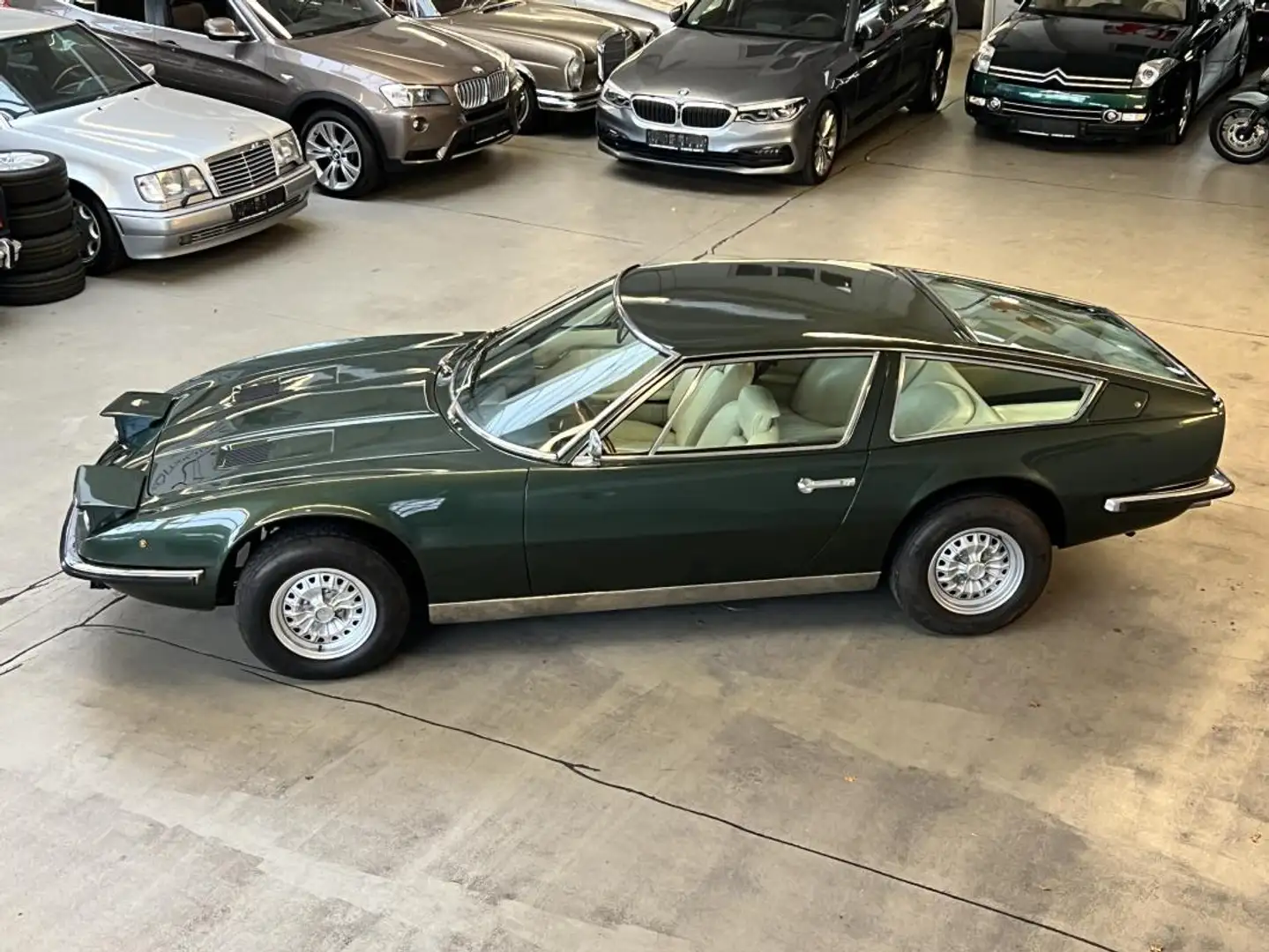 Maserati Indy 4.2 Coupe 5 Gang Grün - 1