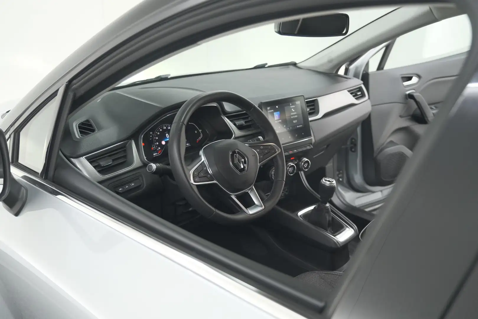 Renault Captur TCe 130 Intens | Camera | Stoelverwarming | Apple Grijs - 2