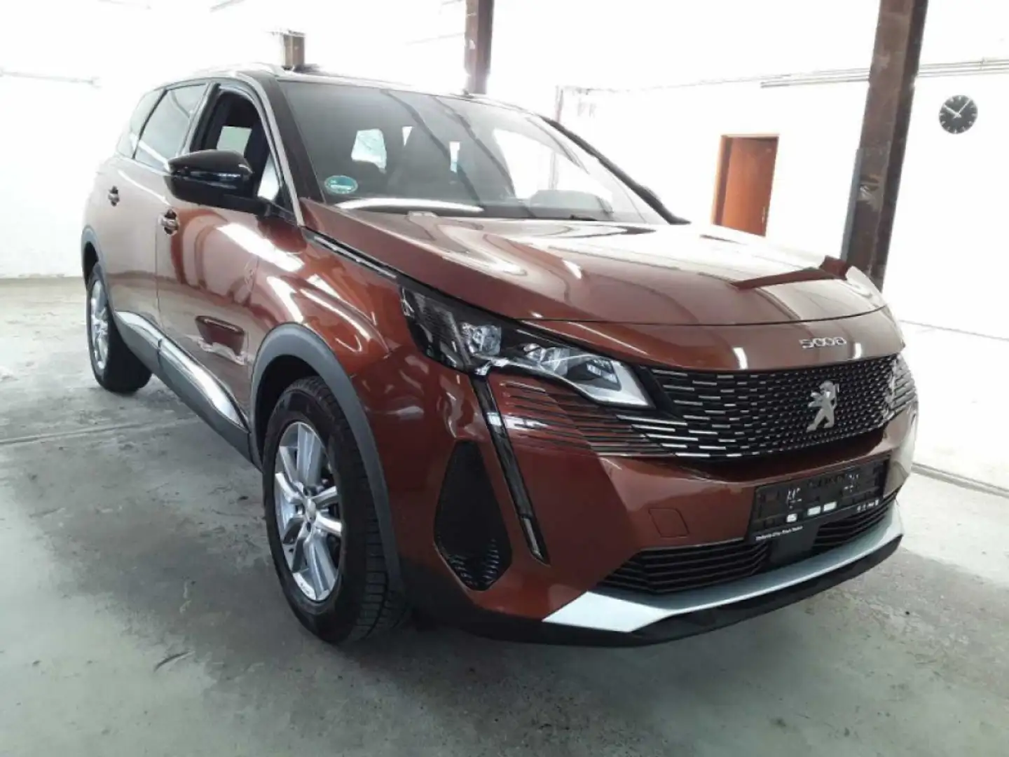 Peugeot 5008 GT AHK ACC Pano Carplay LED 7-Sitzer DAB+ Bruin - 1