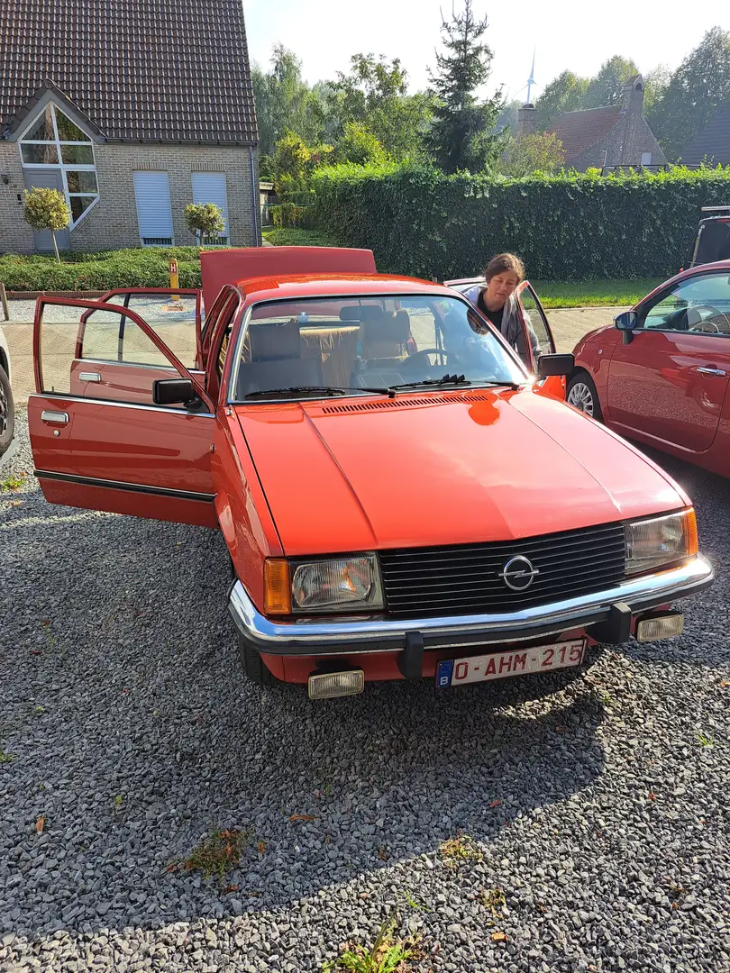 Opel Rekord Rojo - 1