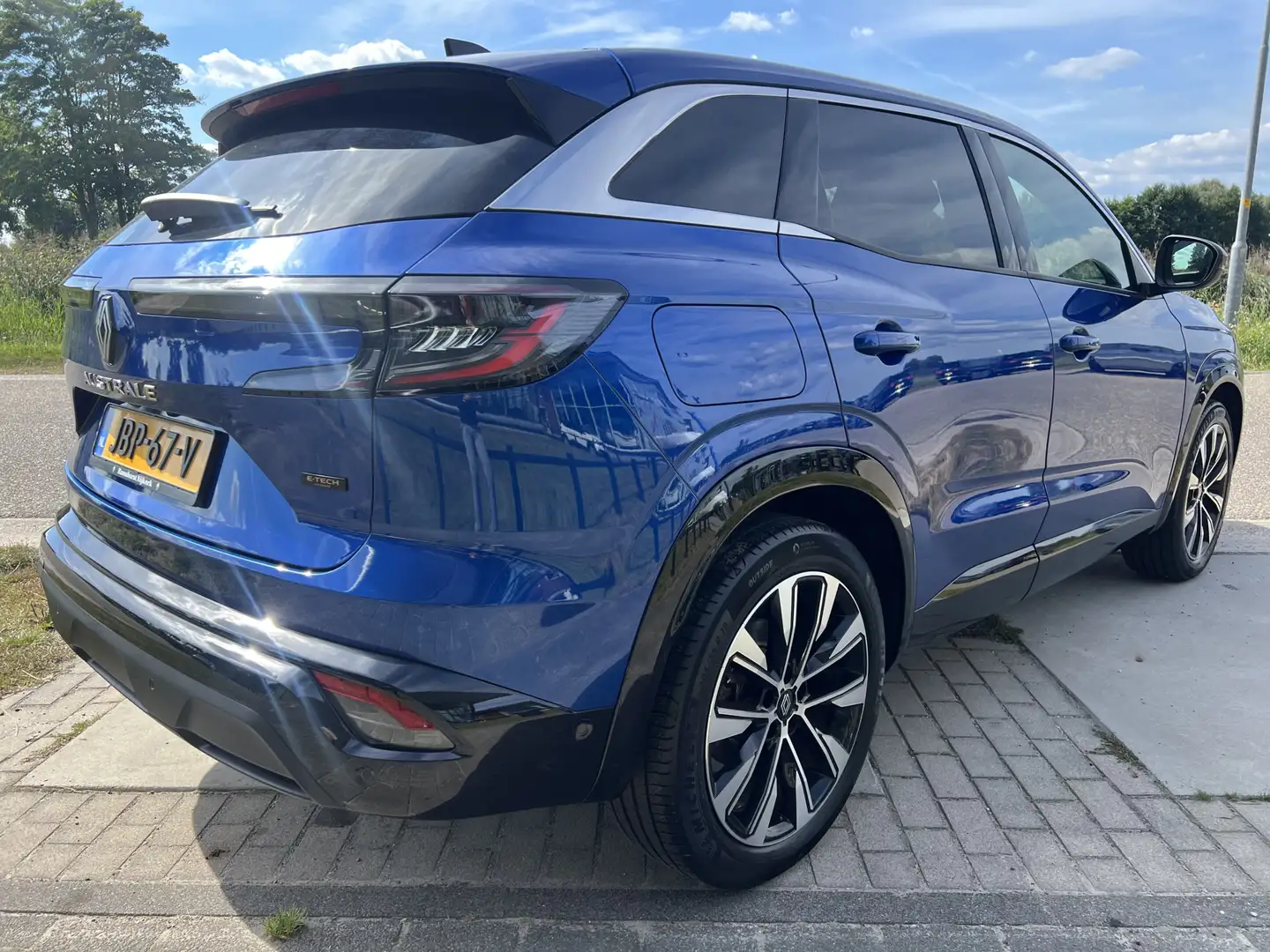 Renault Austral 1.2 E-Tech full hybrid 200PK techno / Cruise / Cam Blauw - 2