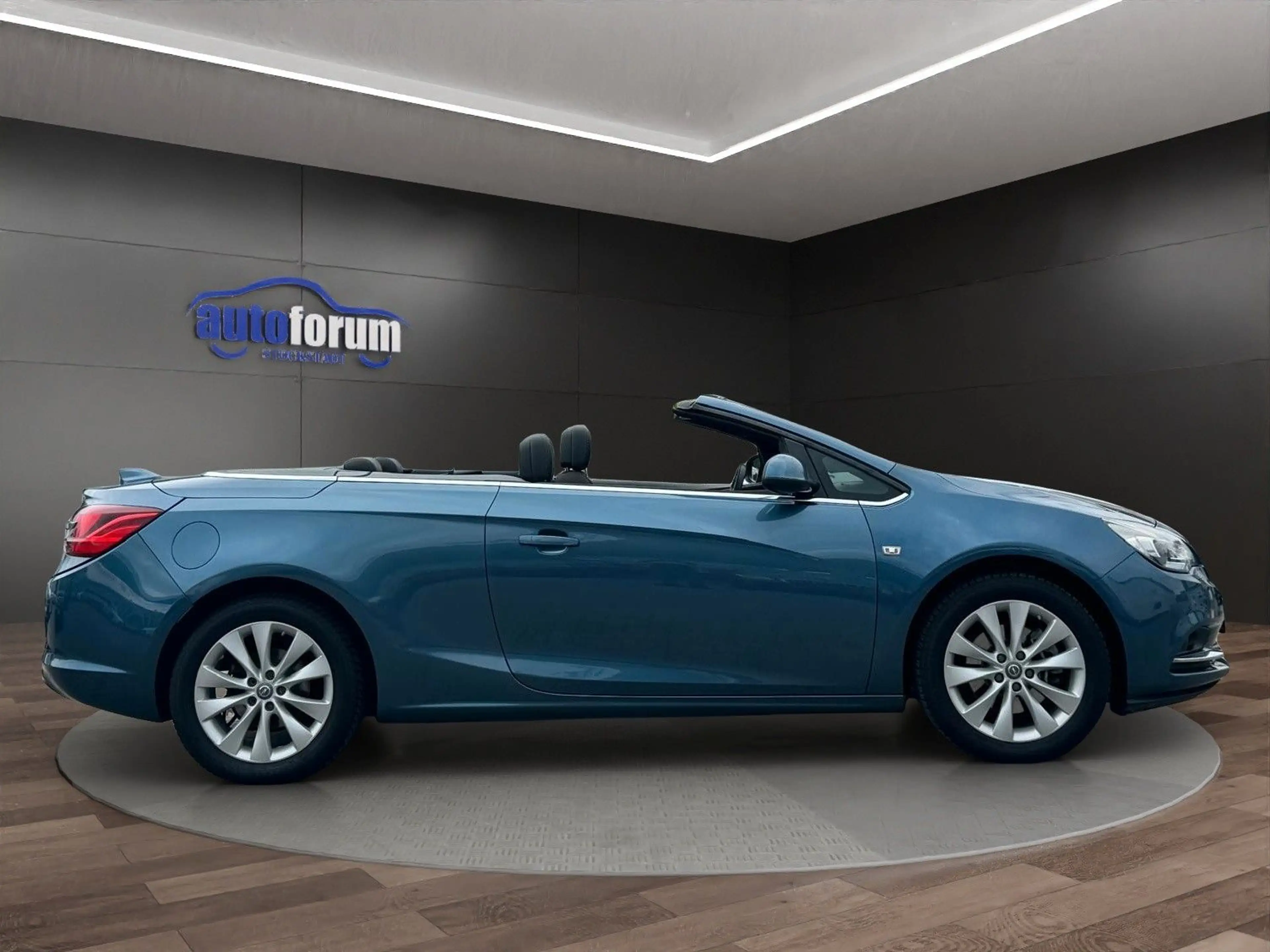 Opel Cascada Innovation ecoFlex BI-XENON°NAVI°SHZ°PDC — photo 7