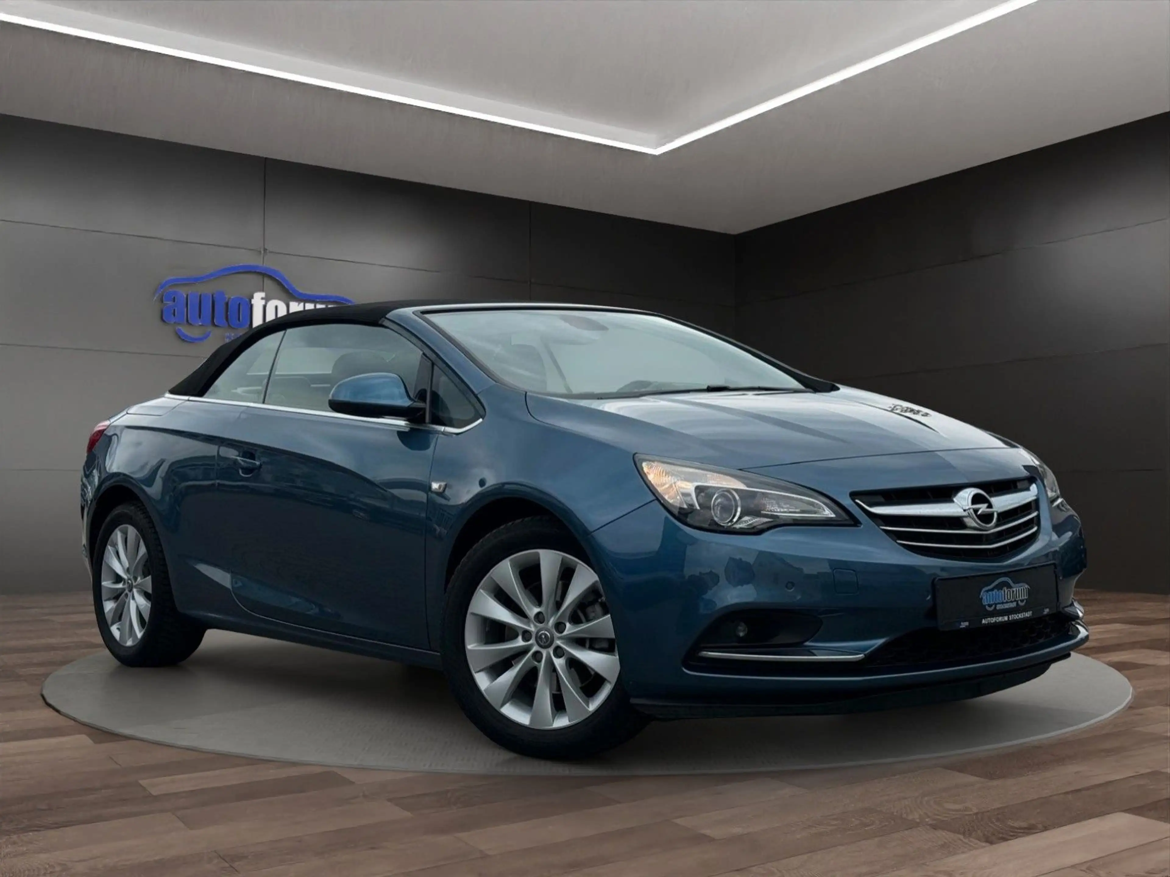 Opel Cascada Innovation ecoFlex BI-XENON°NAVI°SHZ°PDC — photo 11