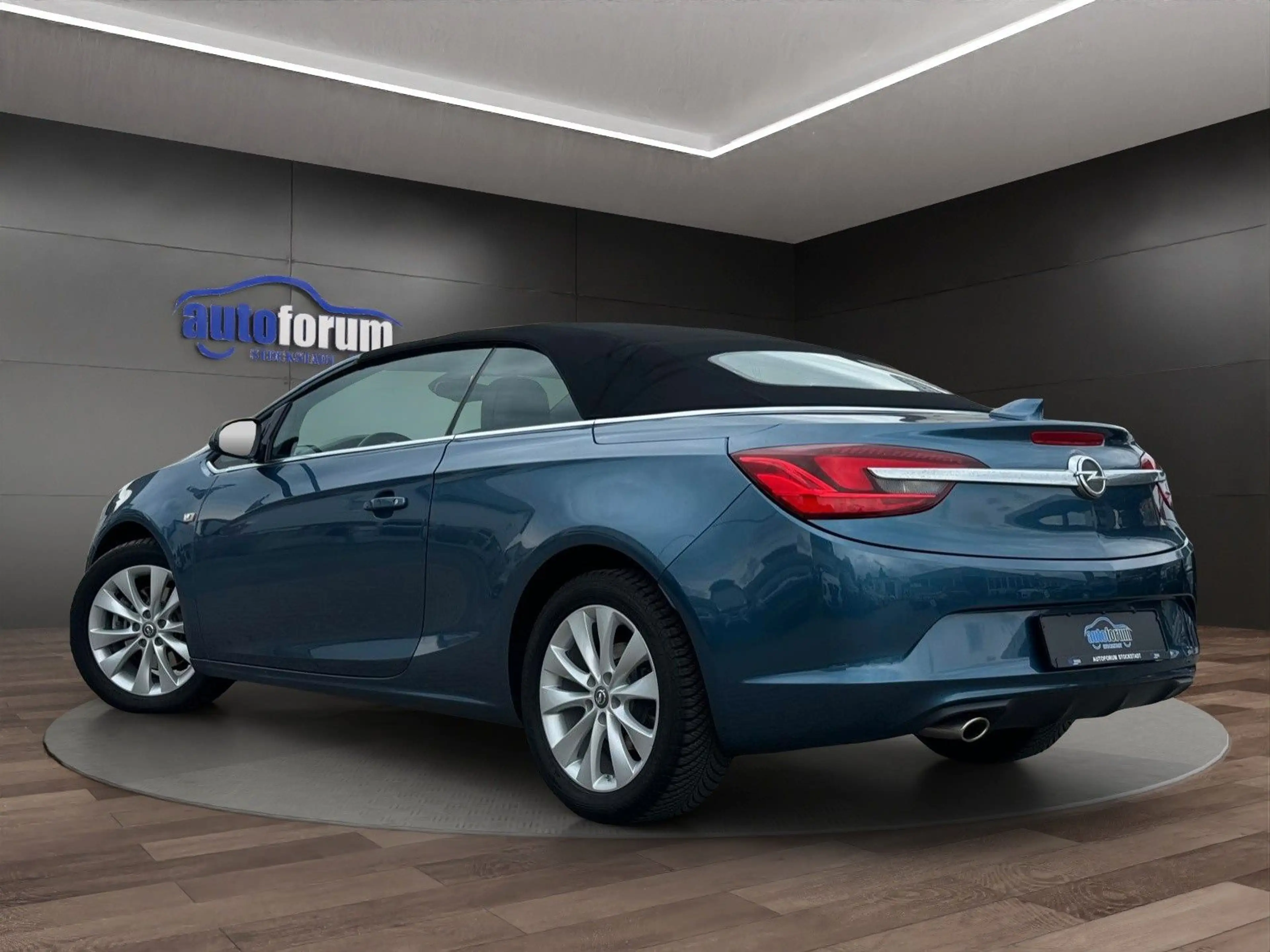 Opel Cascada Innovation ecoFlex BI-XENON°NAVI°SHZ°PDC — photo 14