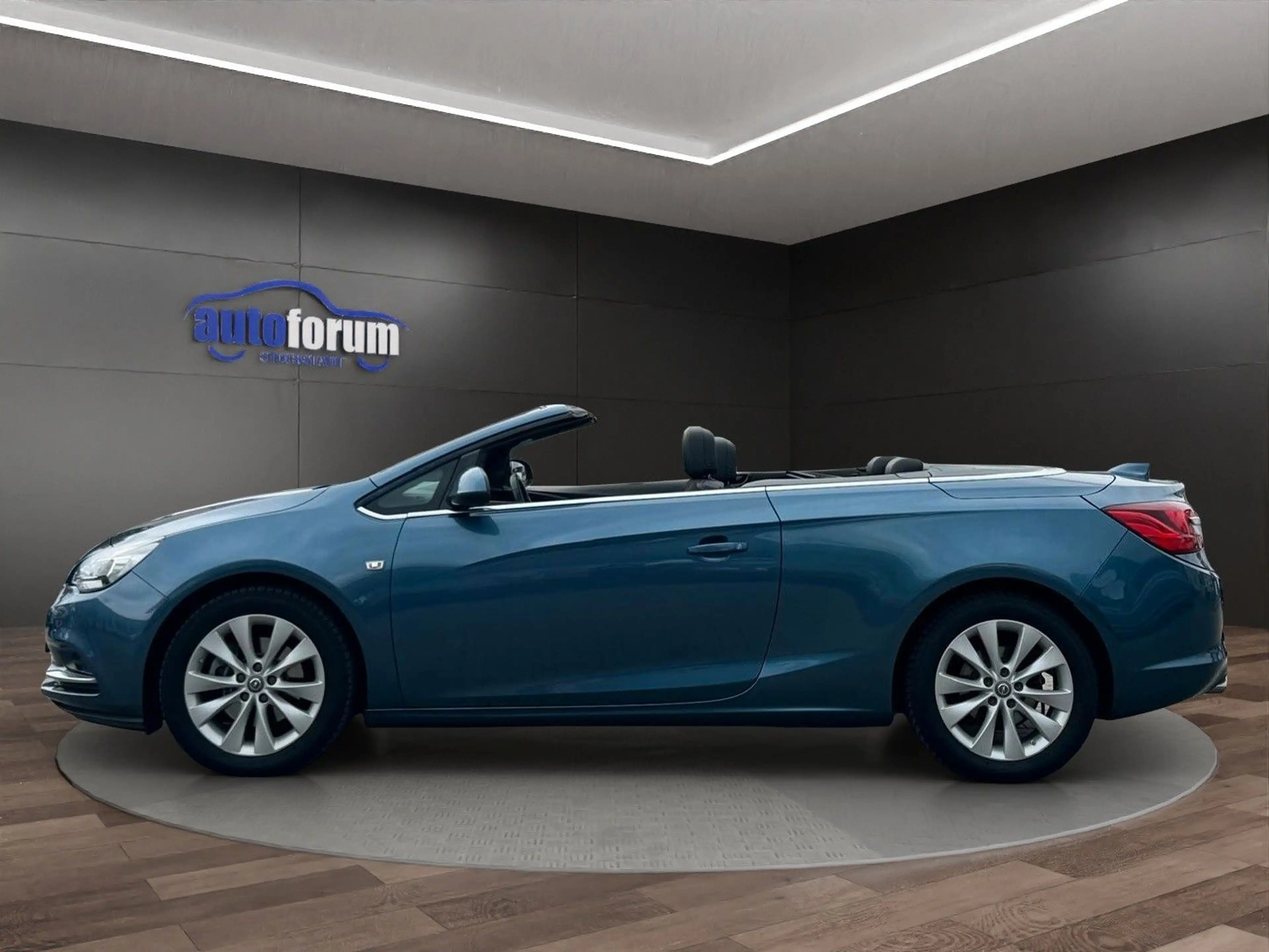 Opel Cascada Innovation ecoFlex BI-XENON°NAVI°SHZ°PDC — photo 8