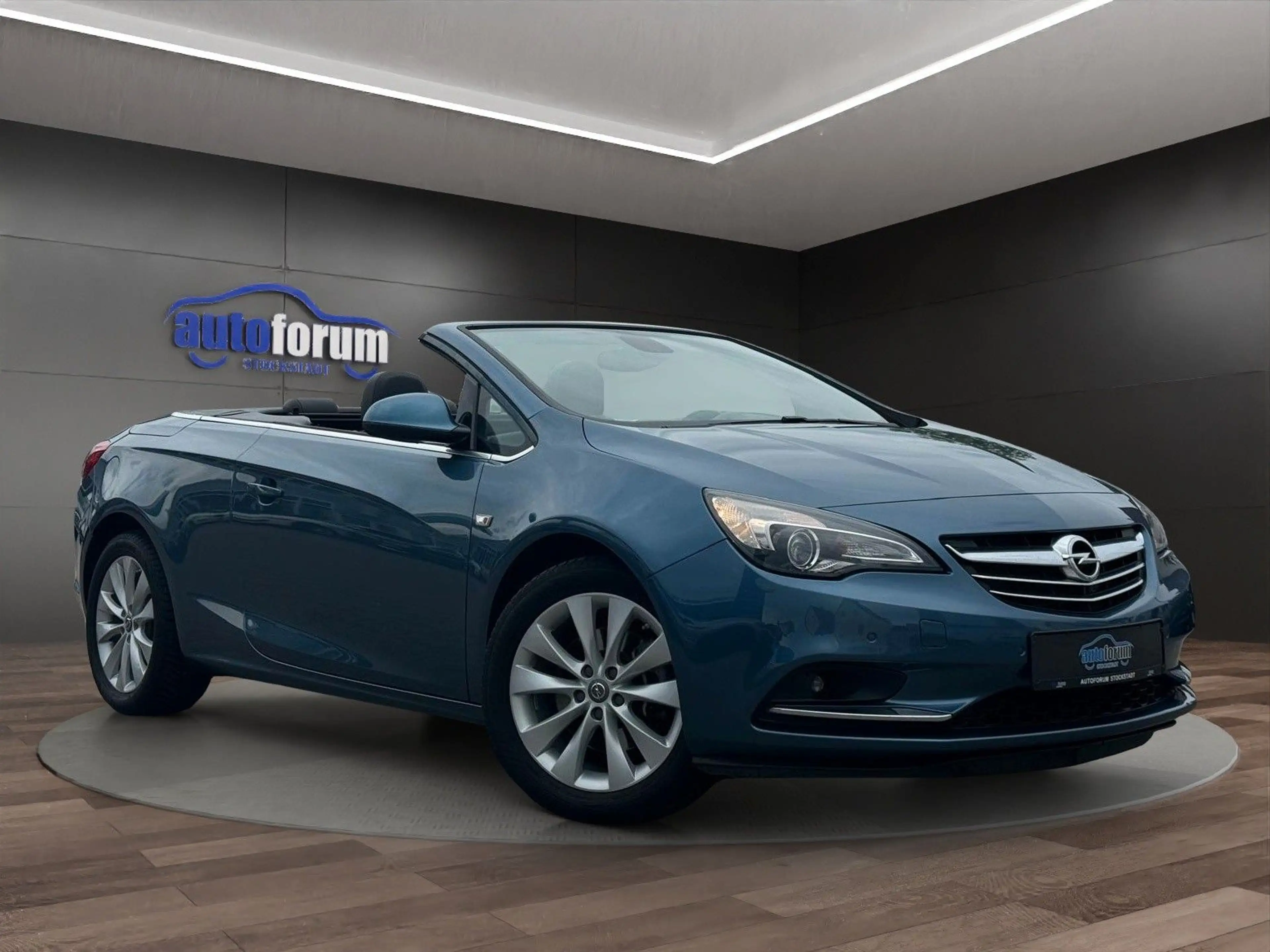 Opel Cascada Innovation ecoFlex BI-XENON°NAVI°SHZ°PDC — photo 3