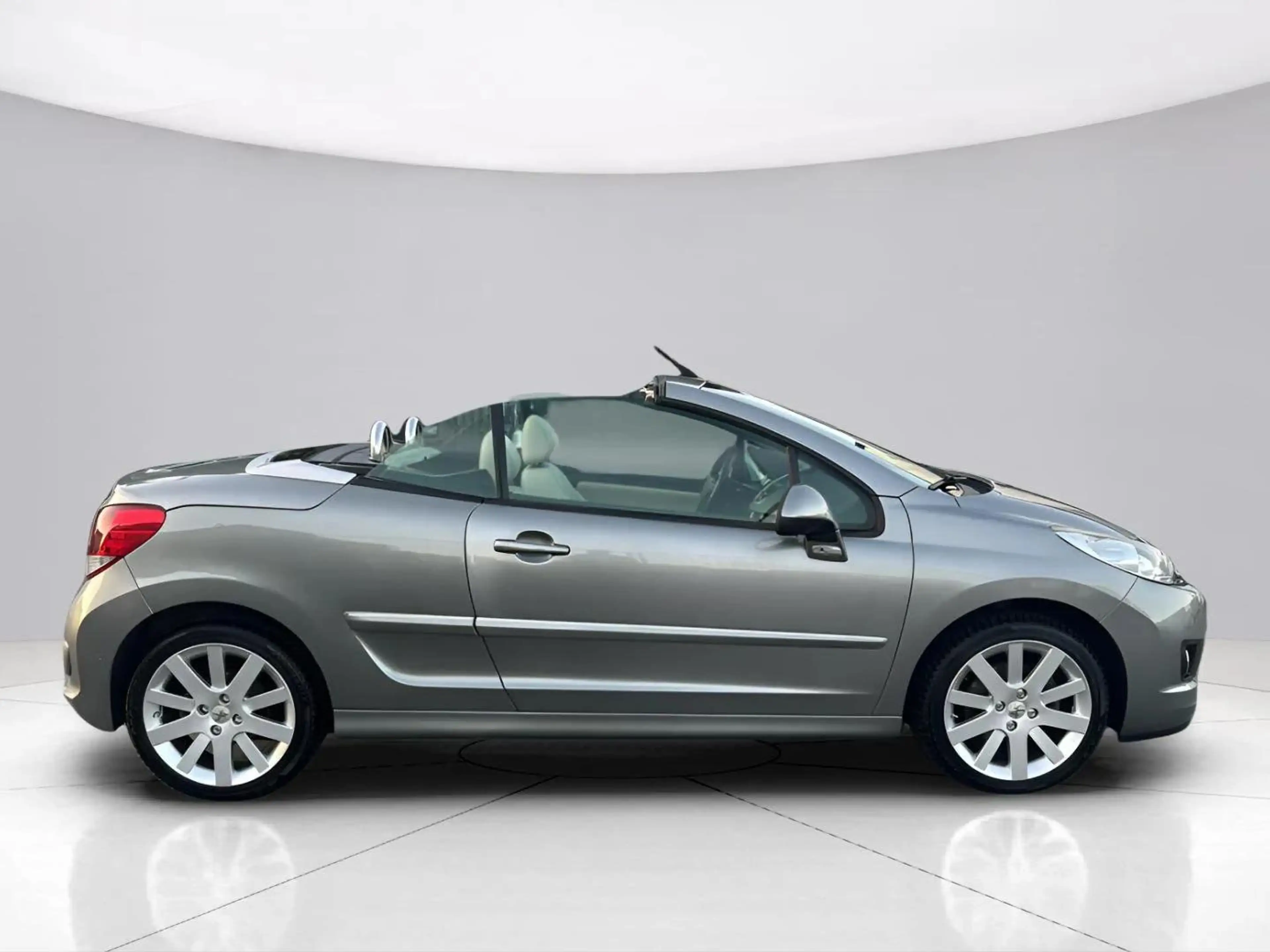 Peugeot 207 Platinum*Automatik*Cabrio*Tempomat*HU/AU 05/26*PDC — photo 15