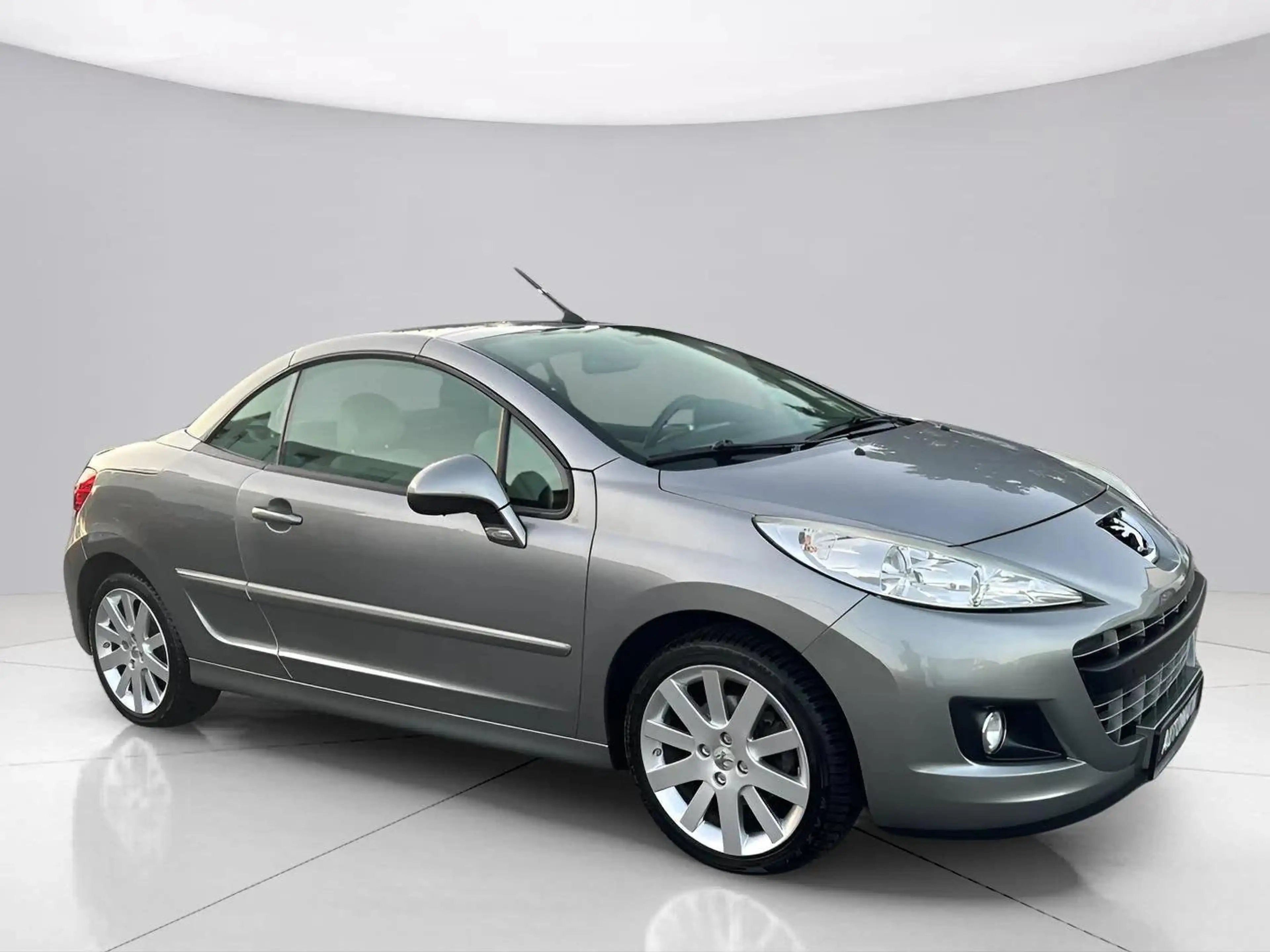 Peugeot 207 Platinum*Automatik*Cabrio*Tempomat*HU/AU 05/26*PDC — photo 2