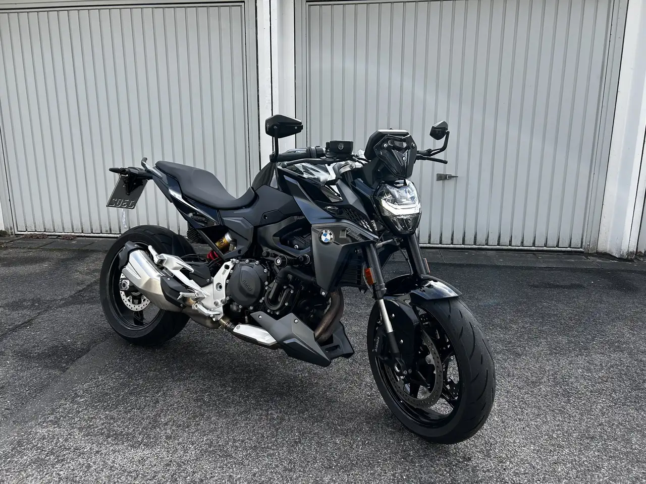 BMW F 900 R