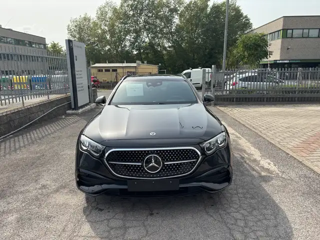 Mercedes-Benz E 220 d 4MATIC Station Wagon
