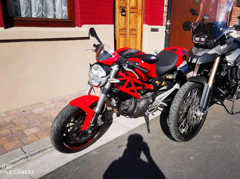 Ducati Monster 937