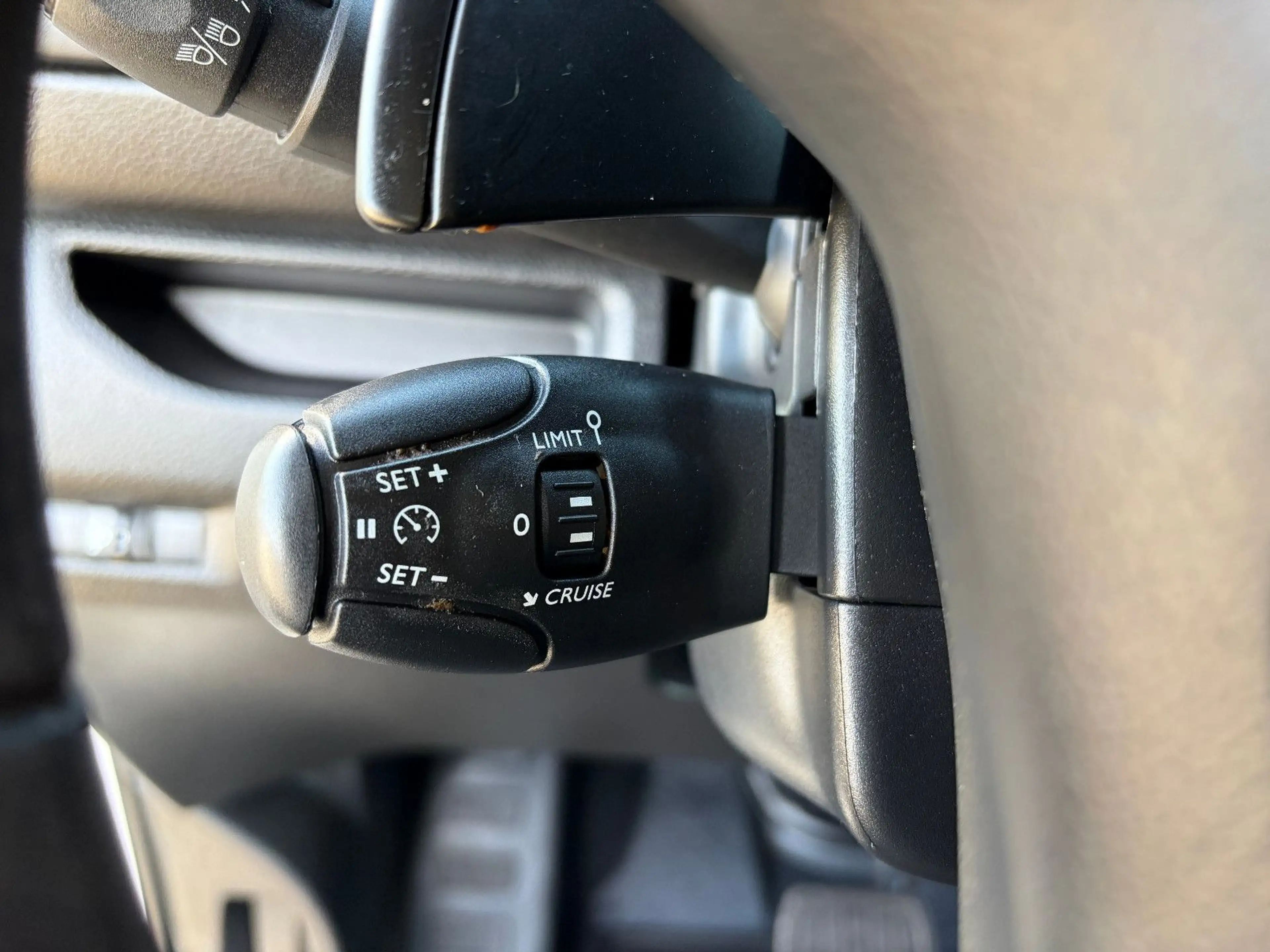 Opel Zafira Life — photo 9
