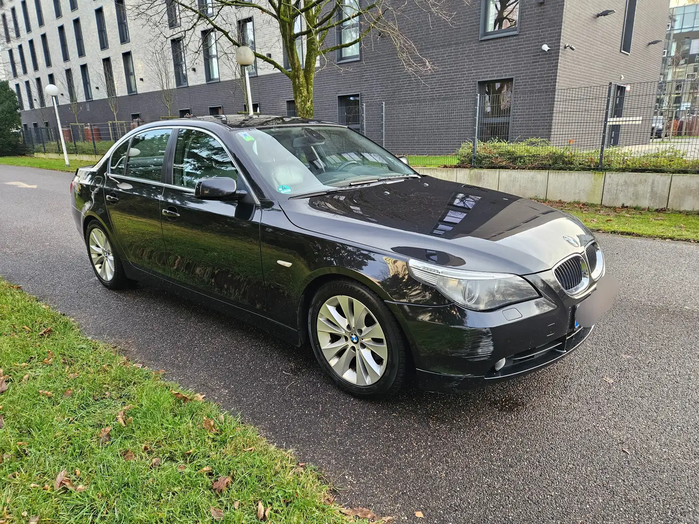 BMW 525 525i LPG/GAS Leder Navi Xenon S-Dach Tempomat  AHK Schwarz - 1