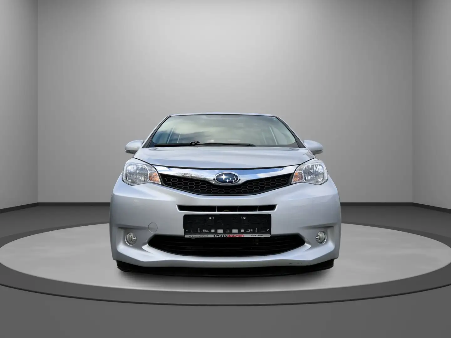 Subaru Trezia 1,4D Comfort DPF Grau - 2