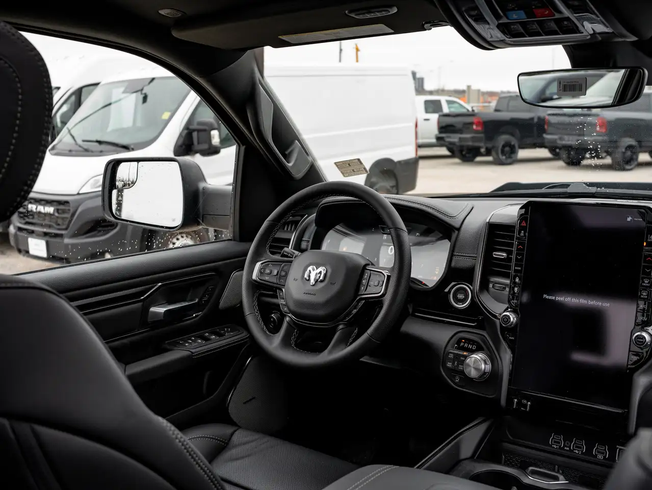 RAM 1500 снимка RAM 1500