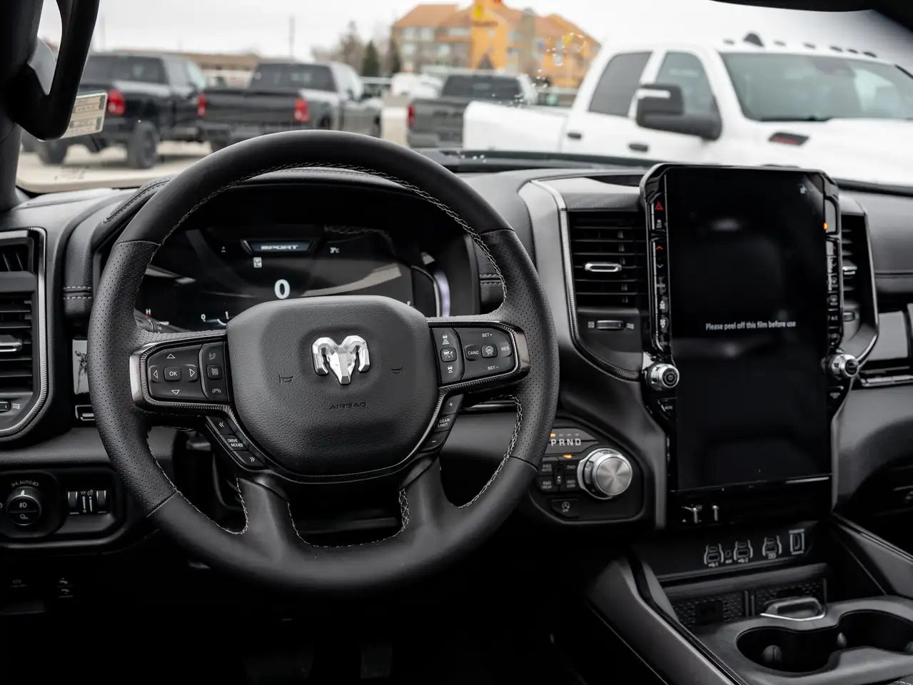 RAM 1500 снимка RAM 1500
