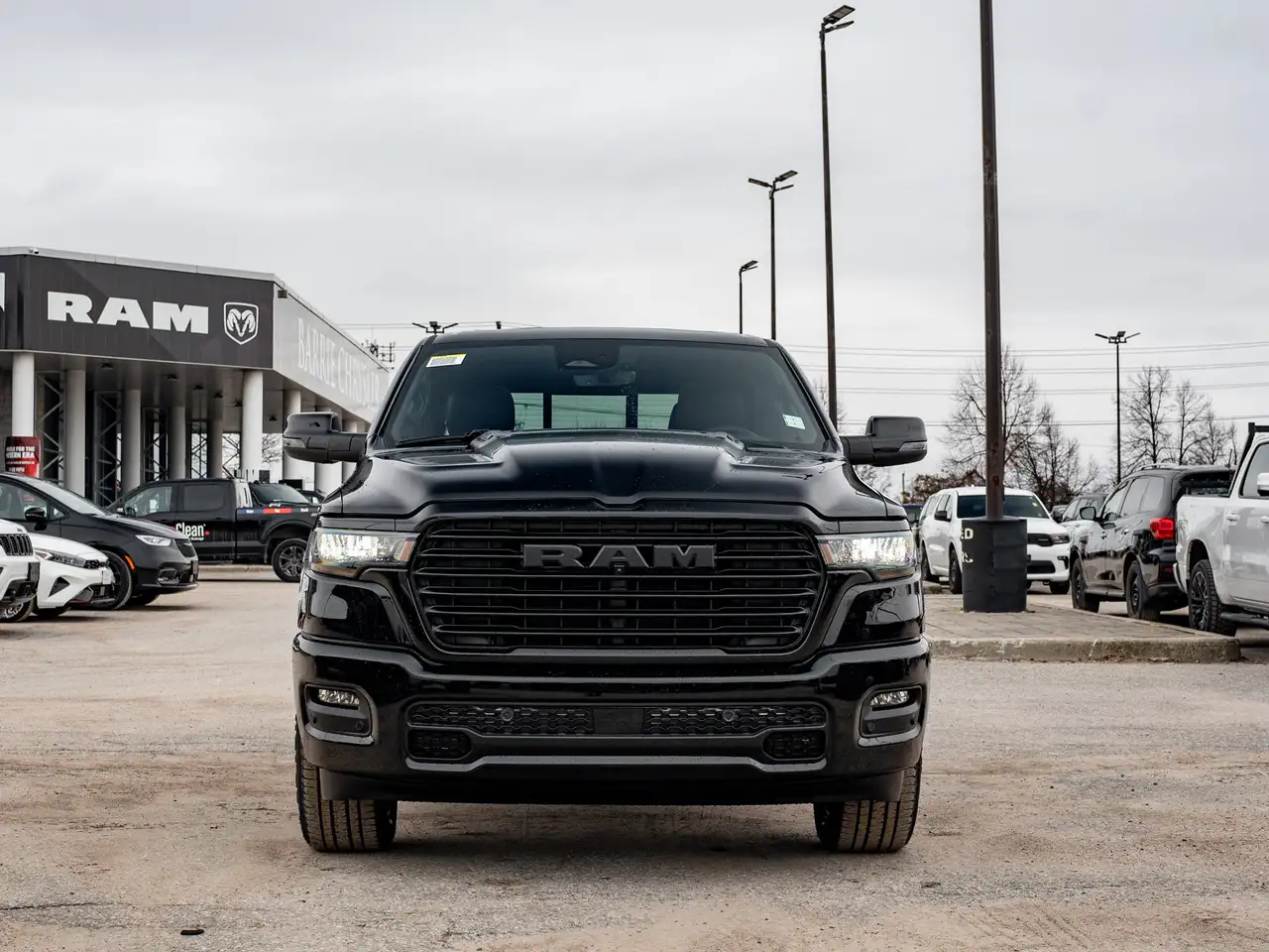 RAM 1500 снимка RAM 1500