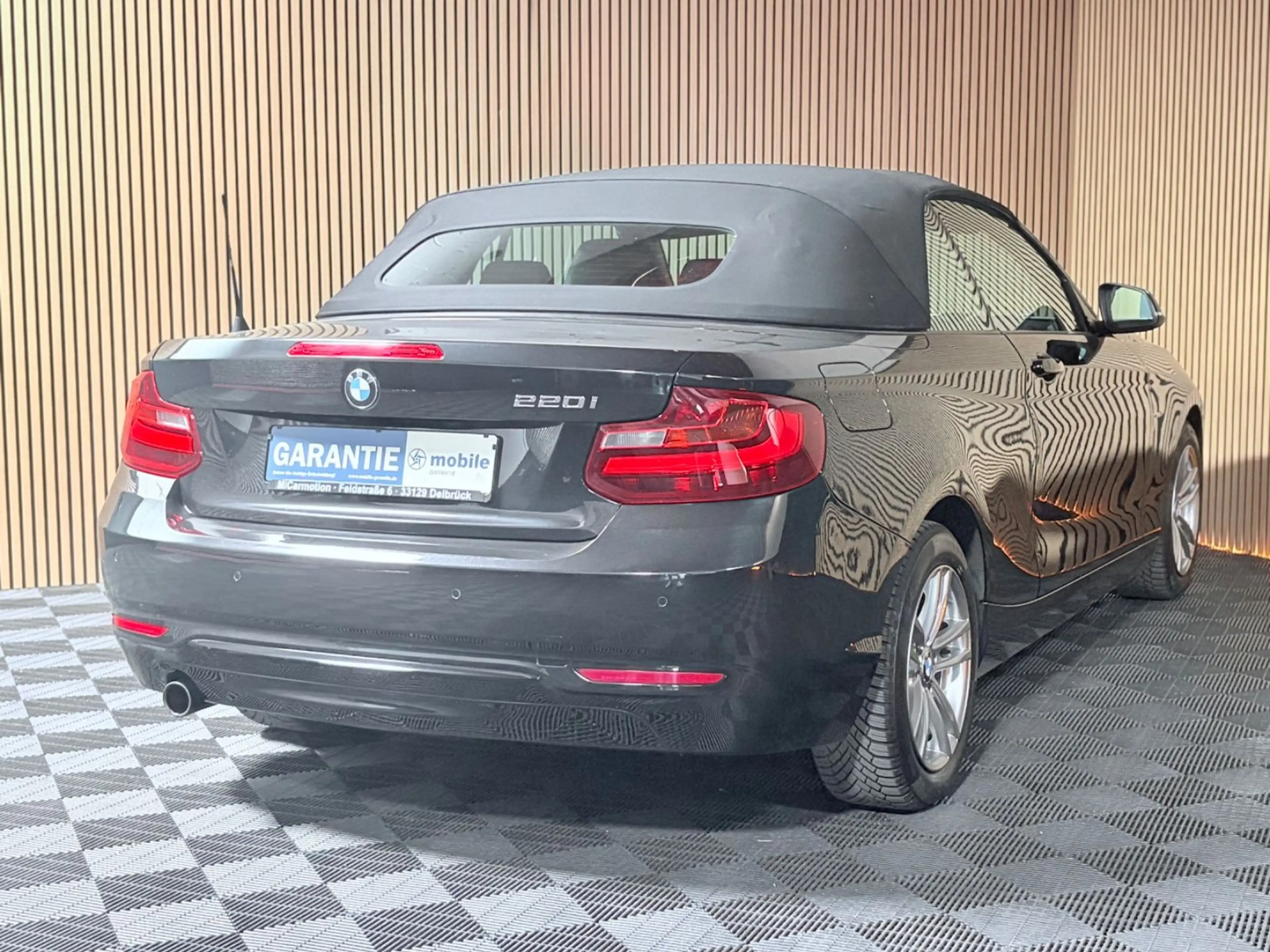 BMW 220 i 2er Sport Cabrio Benzin/ Schalter/ PDC/ LED — photo 11