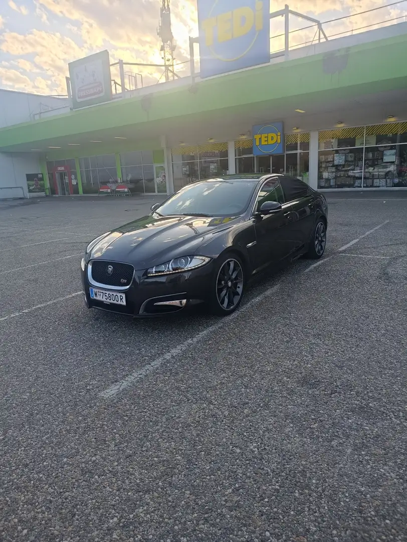 Jaguar XF 3.0 V6 Diesel S - 2