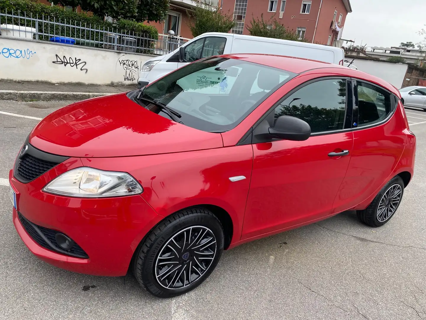 Lancia Ypsilon 1.2 Elefantino 69cv my18 “neopatentati “ Rot - 1