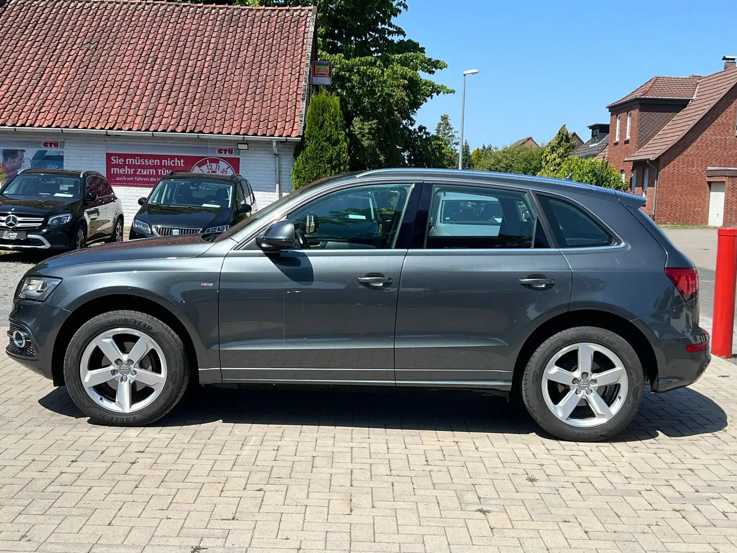 Audi Q5 2.0 TDI | Quattro | Aut. | S Line | 1. Hand | Grau - 2