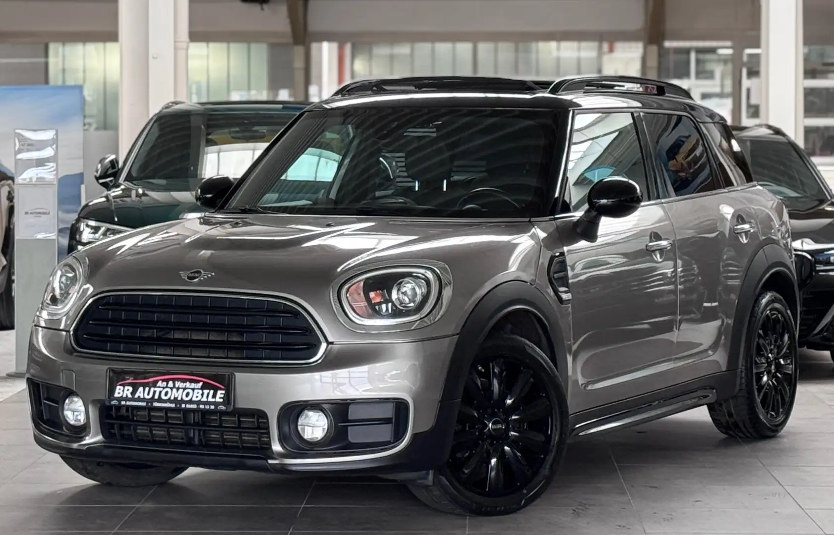 MINI Cooper D Countryman Cooper D*1.Hand*LED*Panorama*Teilleder*Keyless Go Gris - 1
