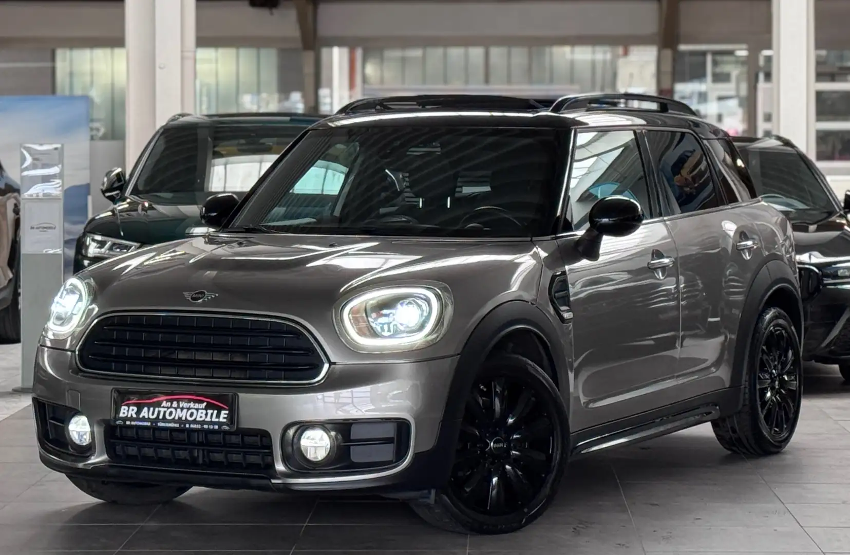 MINI Cooper D Countryman Cooper D*1.Hand*LED*Panorama*Teilleder*Keyless Go Gris - 2