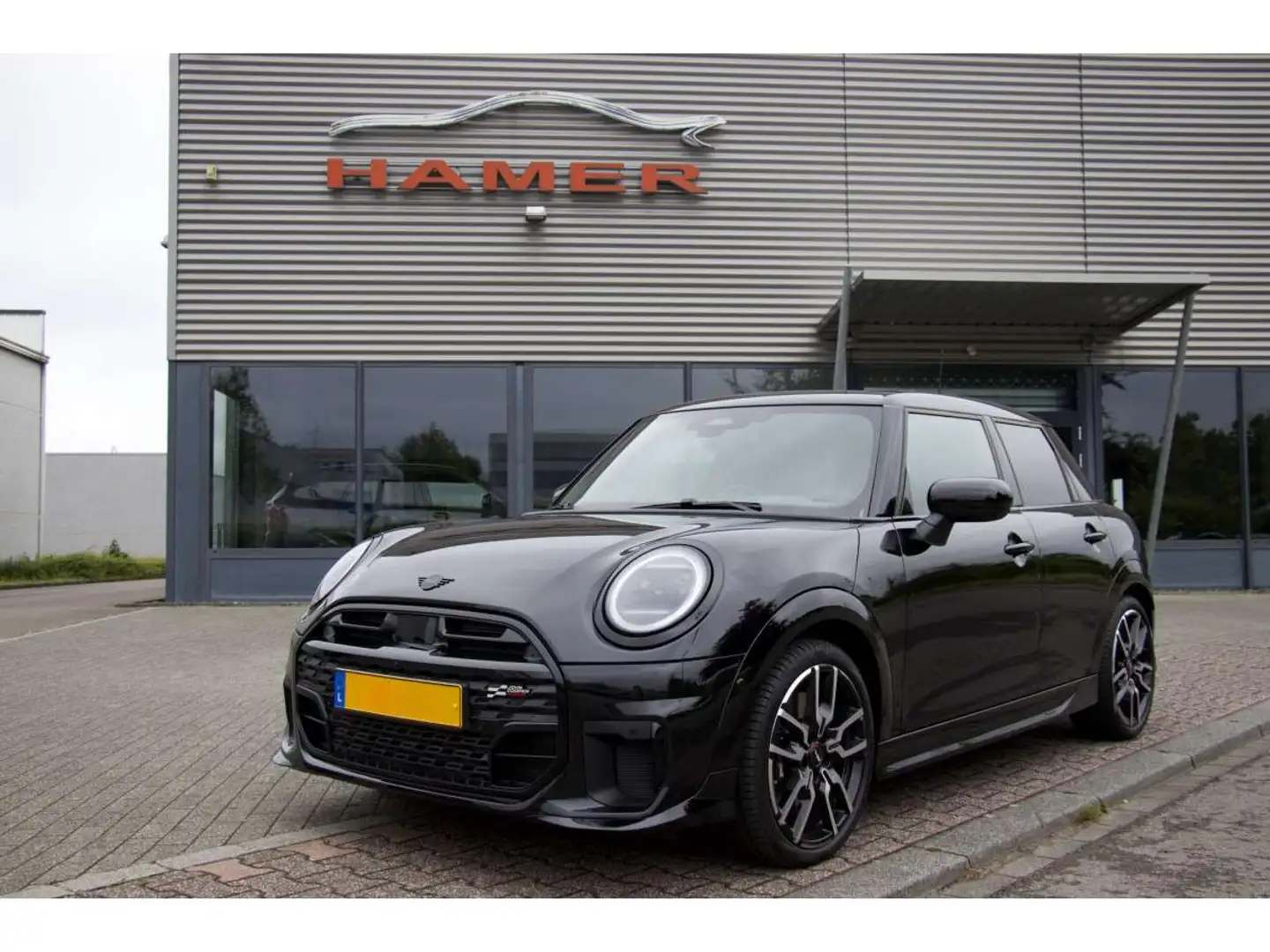 MINI Cooper S JCW 5 portes Pack XL Noir - 1